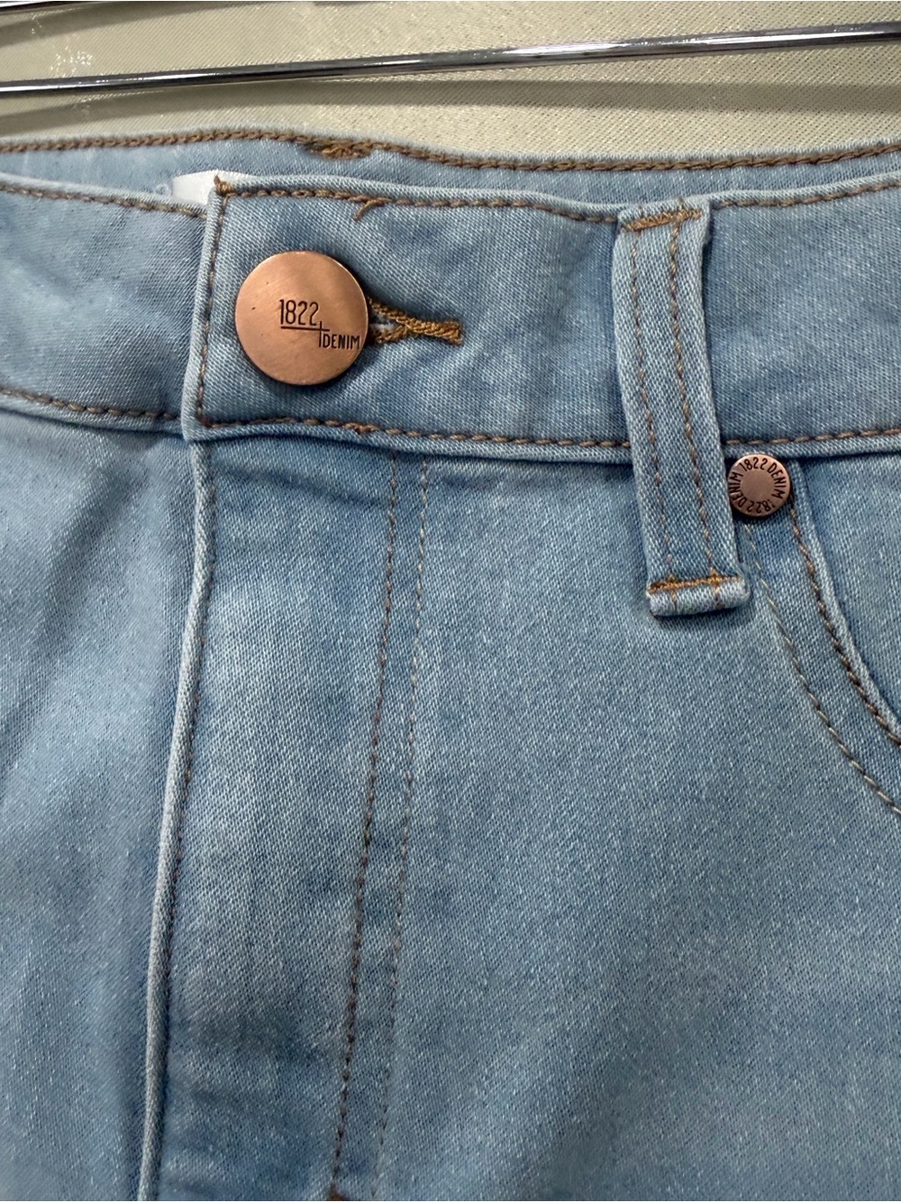 1822 Denim Blue Stretch Denim Skirt Front Slit 27” Comfortable Fit Size 6 - Picture 6 of 12